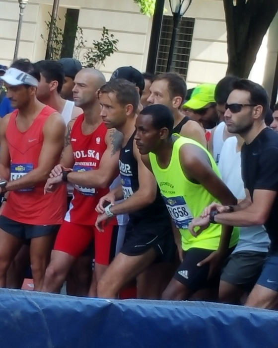 Million Wolde O(lympic gold medalist in the 5000M at Sydney) at 5th Ave Mile start. Photo by Beth Hildick-Smith  